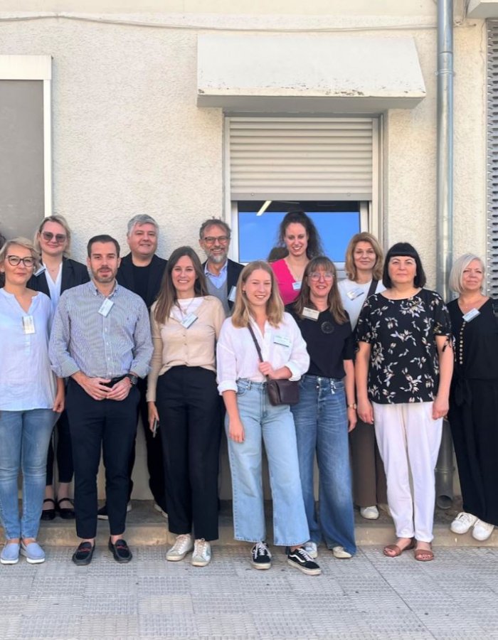 Foto grupal en la oficina de Nasuvinsa en Tudela